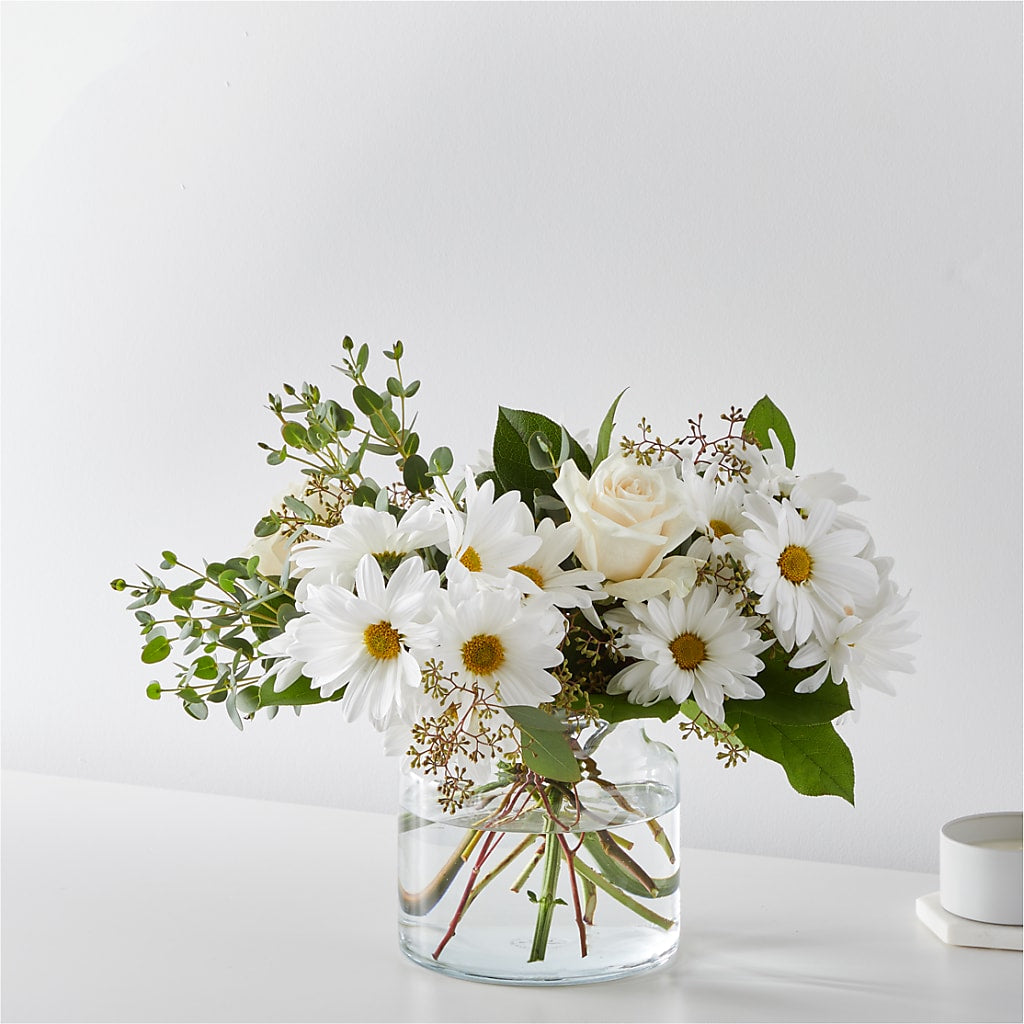 Fresh Linen Bouquet – M & R FLOWER AND GIFT SHOP, Lancaster CA