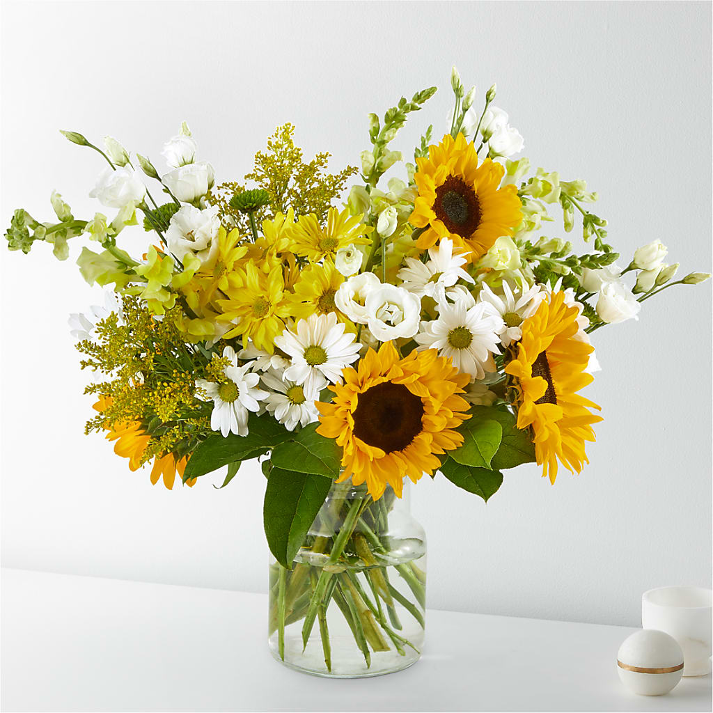 Hello Sunshine Bouquet – M & R FLOWER AND GIFT SHOP, Lancaster CA