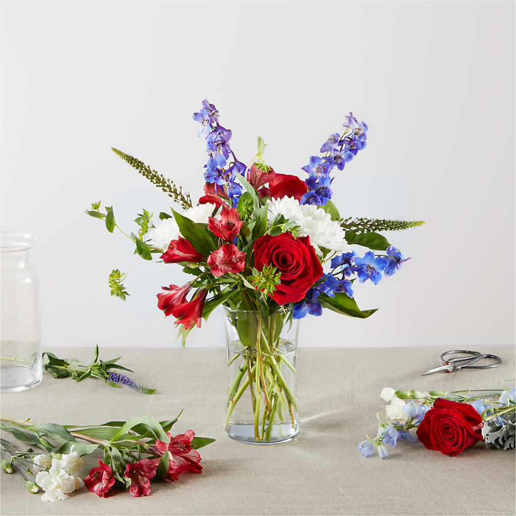 Star Spangled - A Florist Original – M & R FLOWER AND GIFT SHOP, Lancaster CA