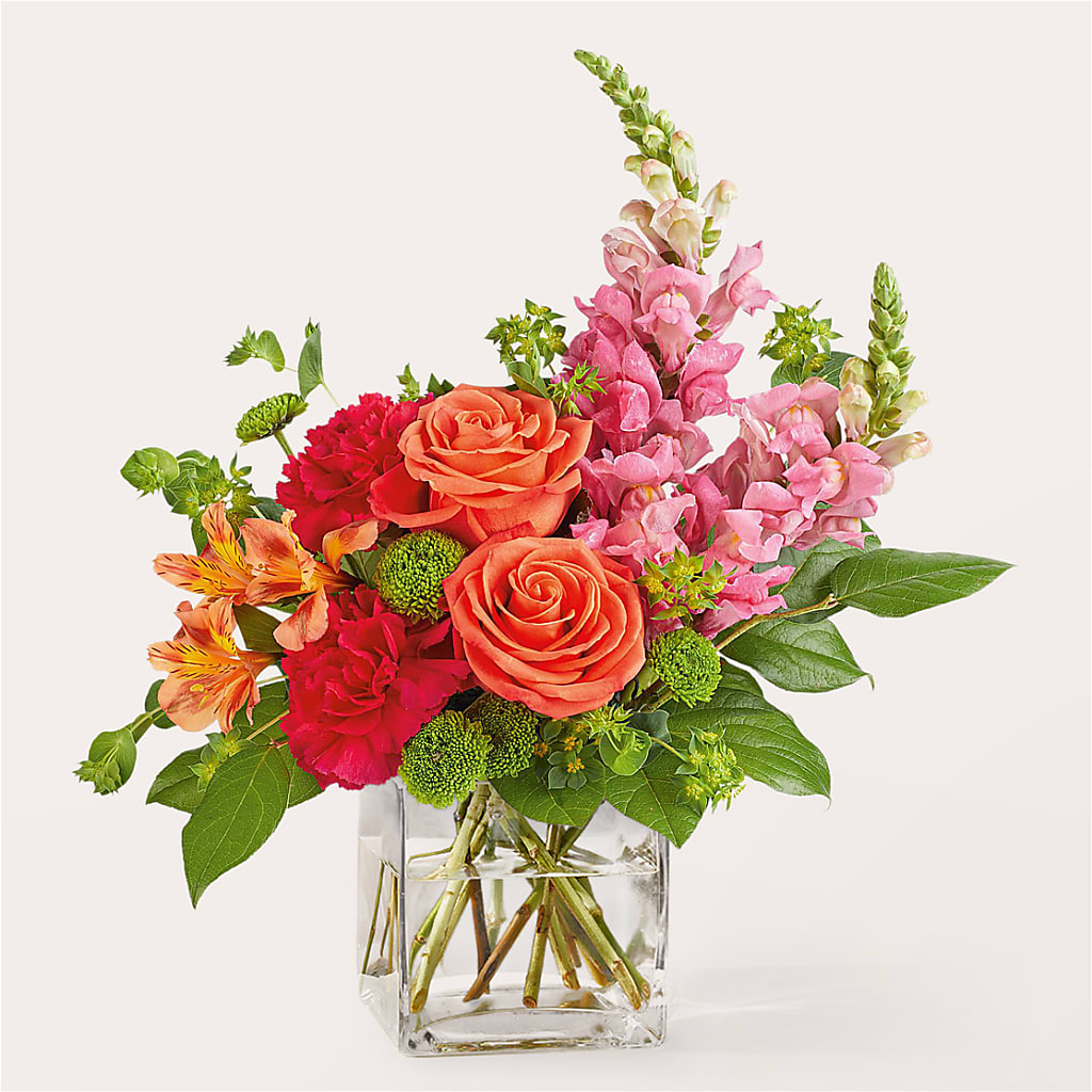 Cosmopolitan Bouquet – M & R FLOWER AND GIFT SHOP, Lancaster CA