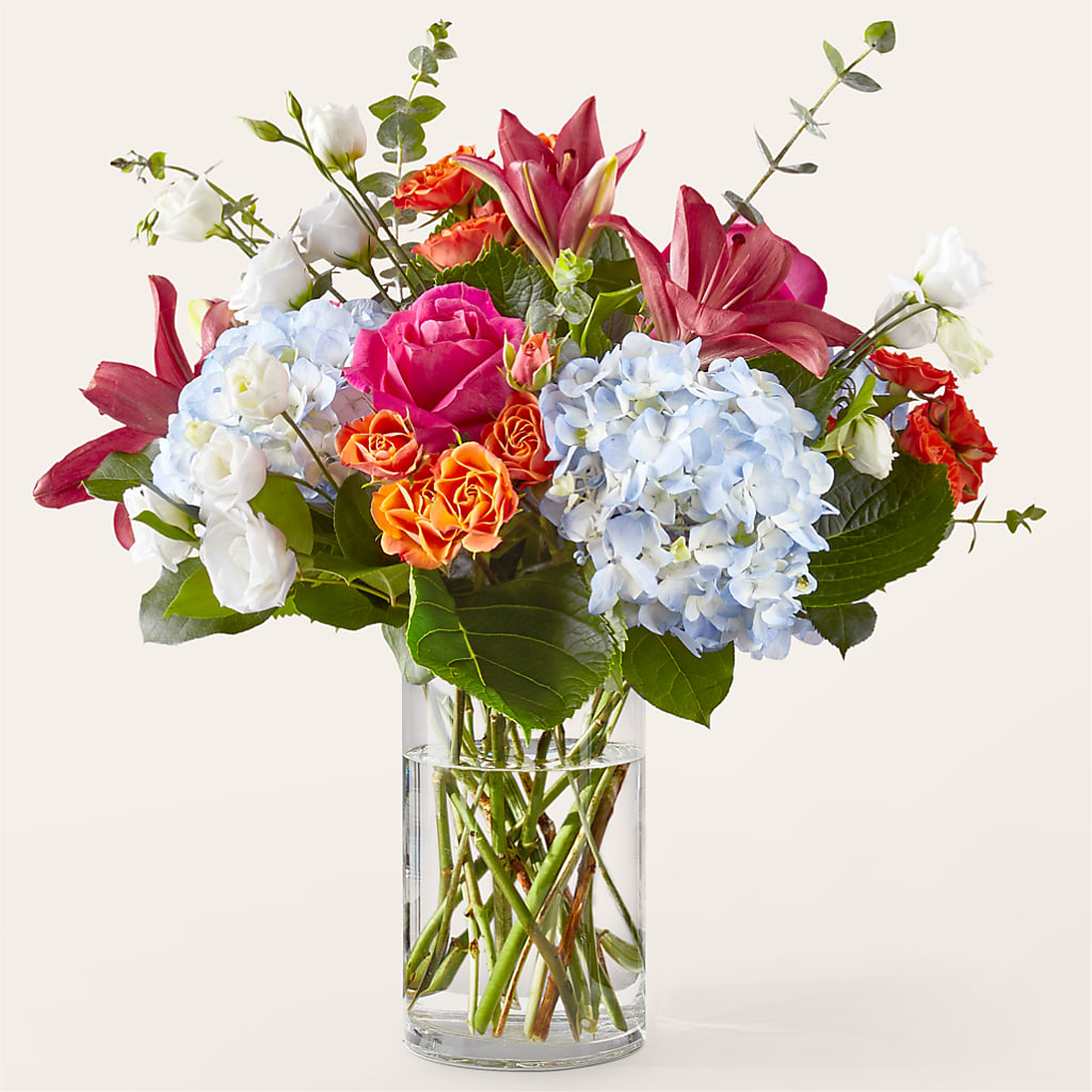 Awestruck Luxury Bouquet – M & R FLOWER AND GIFT SHOP, Lancaster CA