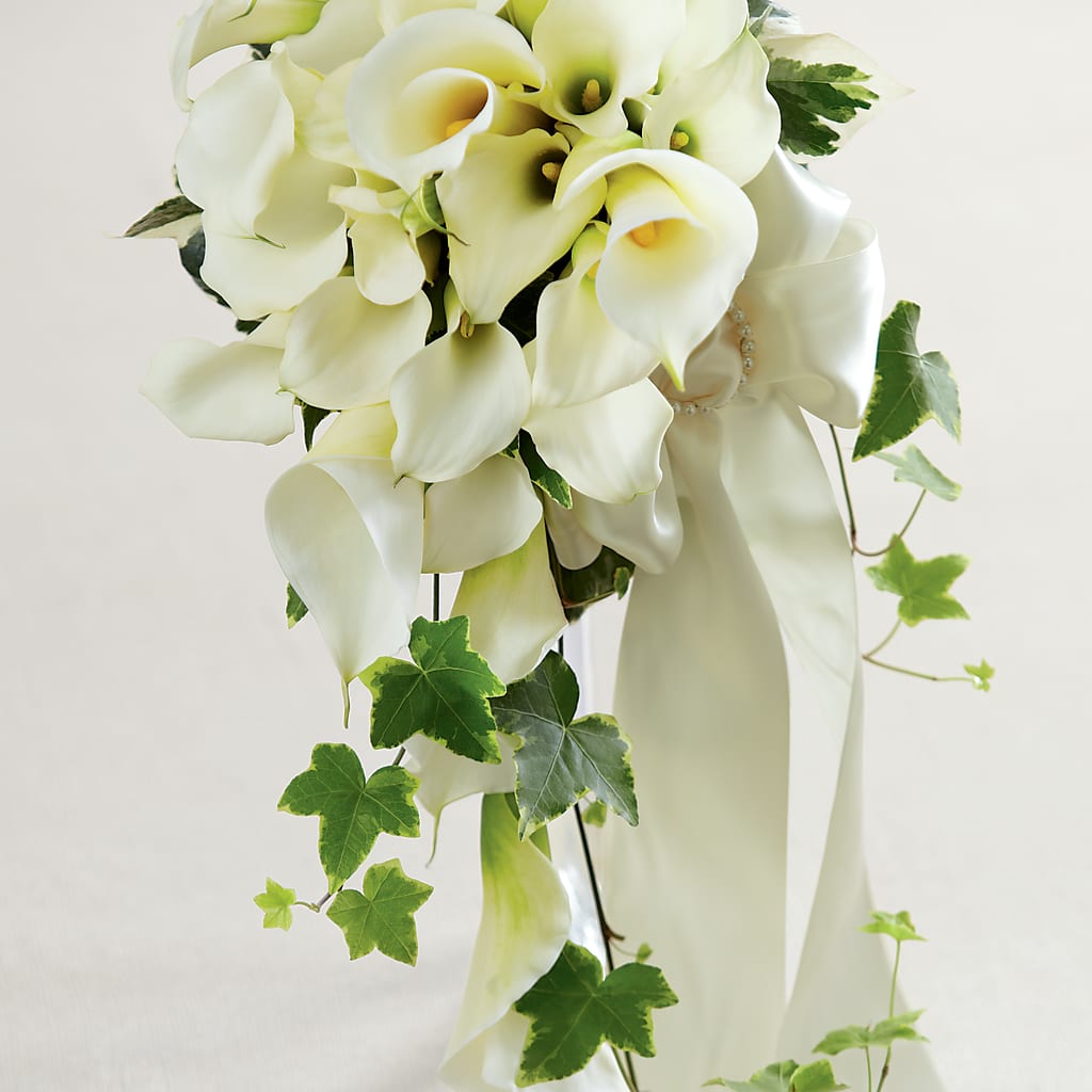 White Chapel Bouquet – M & R FLOWER AND GIFT SHOP, Lancaster CA