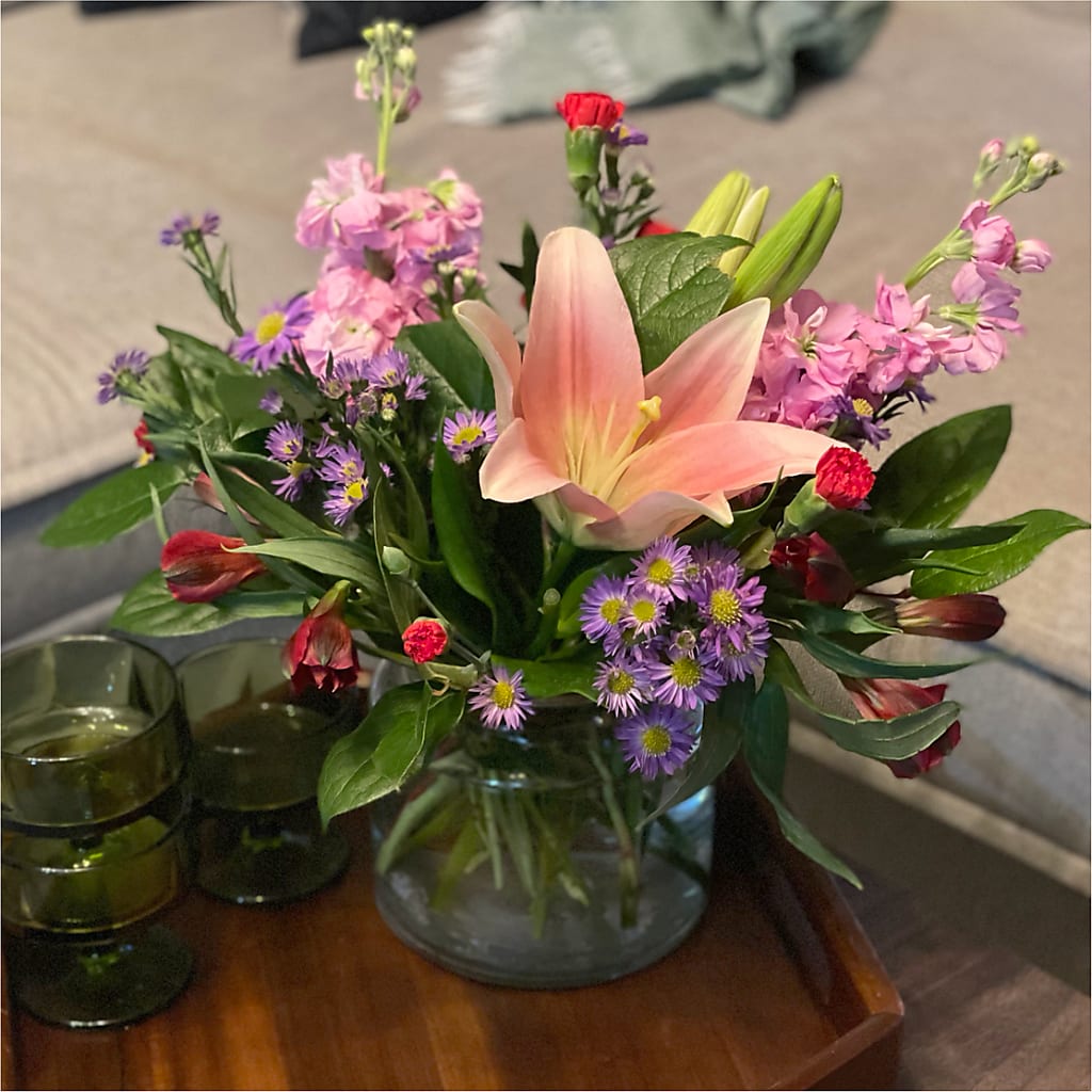 Romantique Bouquet – M & R FLOWER AND GIFT SHOP, Lancaster CA