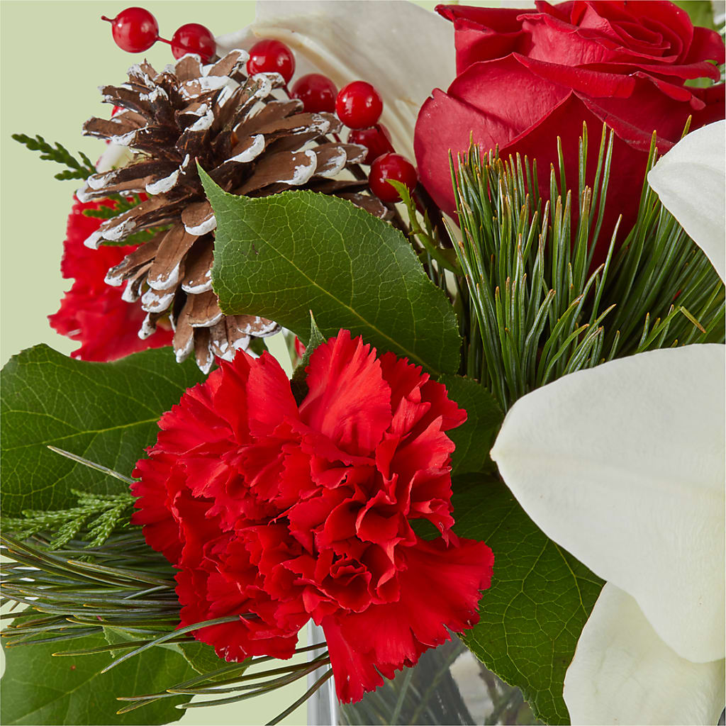 Glistening Icicles Bouquet – M & R FLOWER AND GIFT SHOP, Lancaster CA