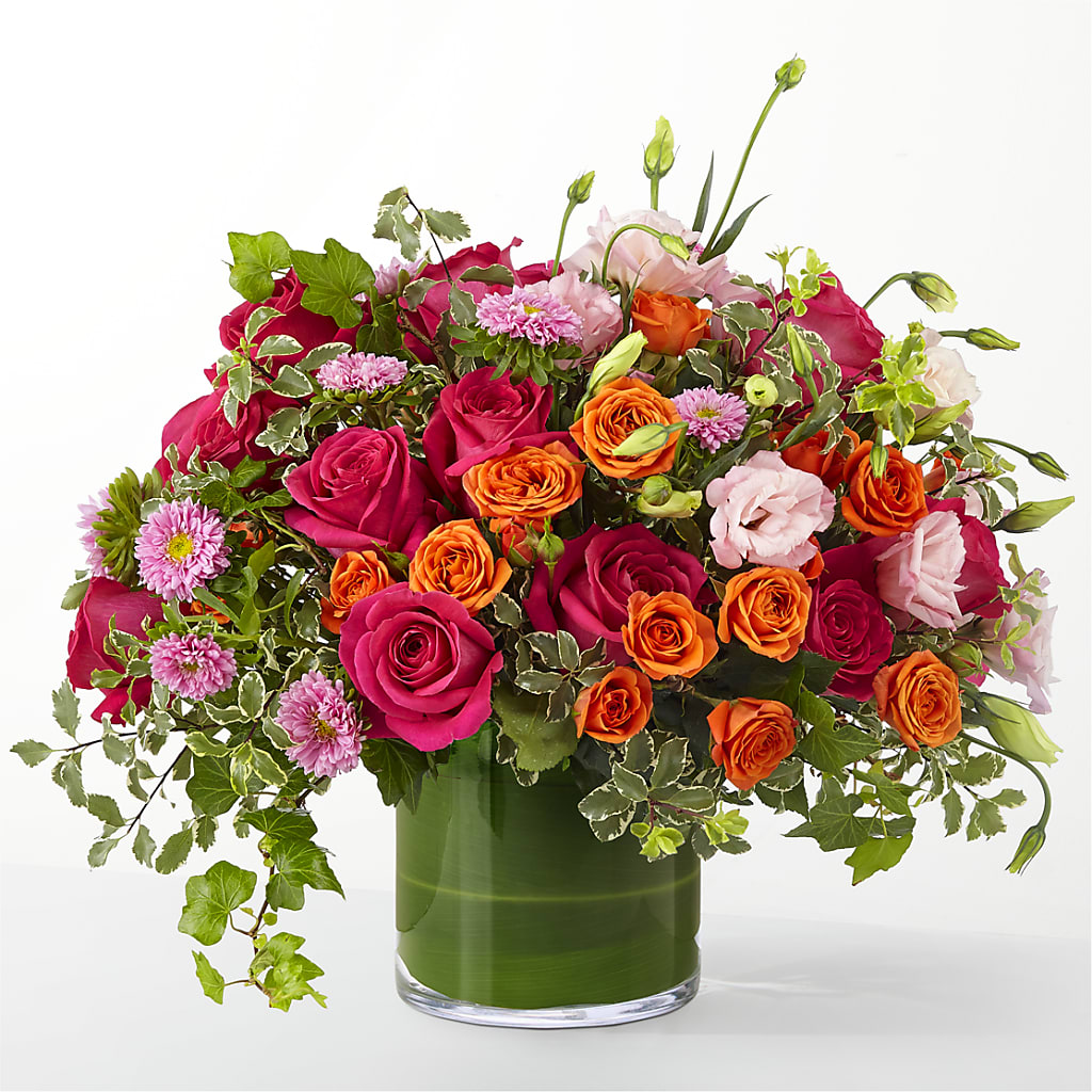 The Trendsetter – M & R FLOWER AND GIFT SHOP, Lancaster CA